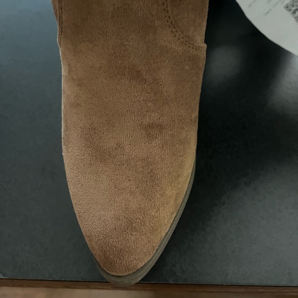 Faux suede high boots - Picture 5 of 6